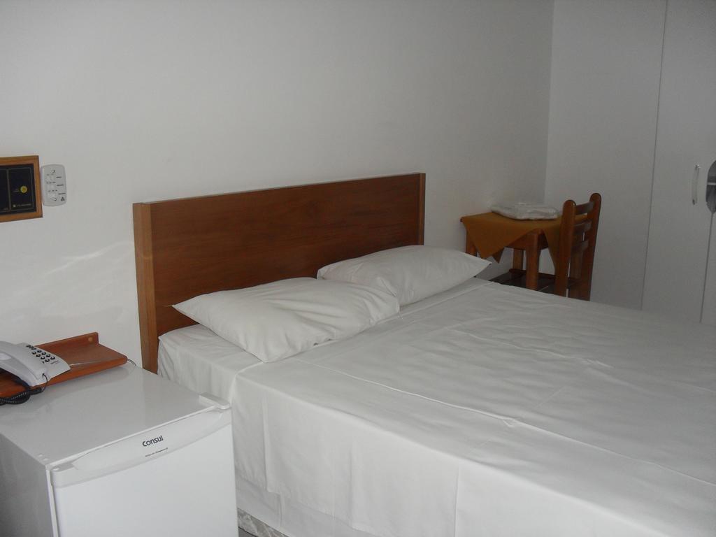 Hotel Beto Rocha Santa Fe do Sul Værelse billede